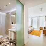 מלון Ibis Styles Roomer גולדן סנדס