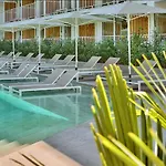 Ibis Styles Roomer מלון