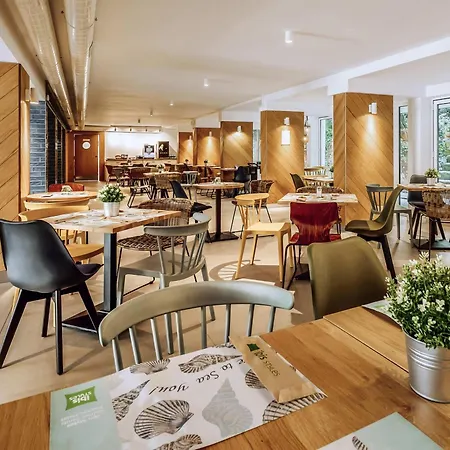 Ibis Styles Roomer מלון