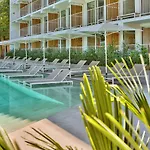 Ibis Styles Roomer 4* Aranyhomok