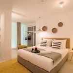 Ibis Styles Roomer Szálloda 4*