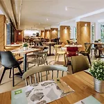 Ibis Styles Roomer Szálloda