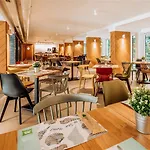 Ibis Styles Roomer 4* Aranyhomok