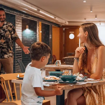 Szálloda Ibis Styles Roomer Aranyhomok