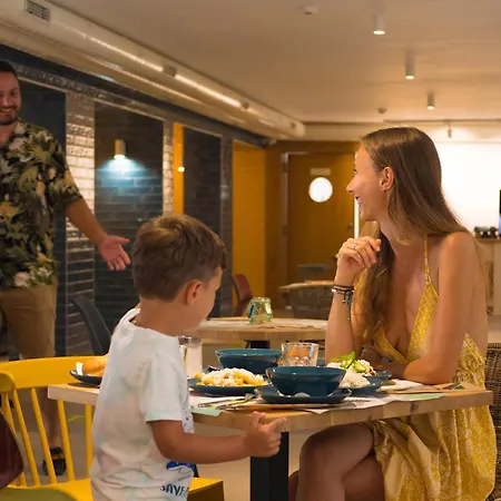 Ibis Styles Roomer Szálloda