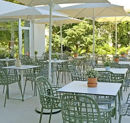 Szálloda Ibis Styles Roomer 4*