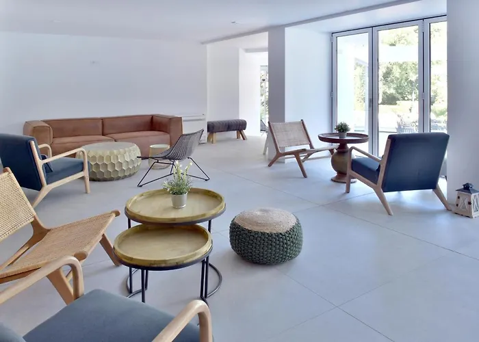 מלון Ibis Styles Roomer 4*