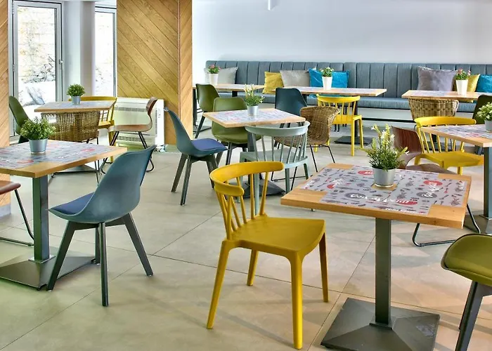 מלון Ibis Styles Roomer גולדן סנדס