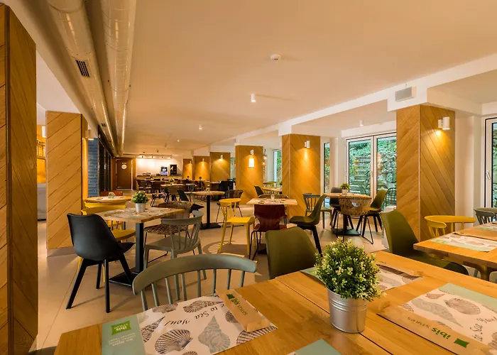 Ibis Styles Roomer מלון