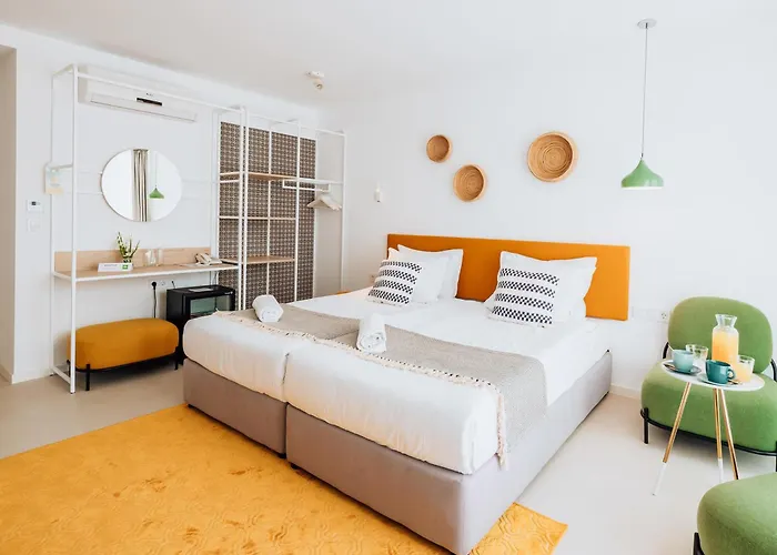 מלון Ibis Styles Roomer 4*