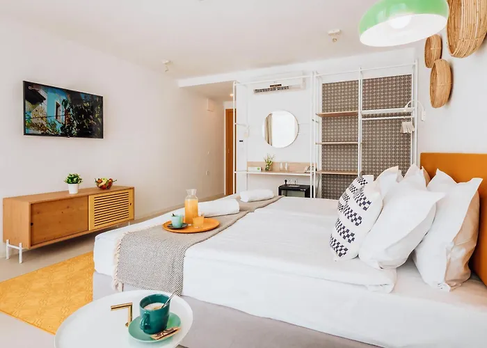 Ibis Styles Roomer 4* גולדן סנדס